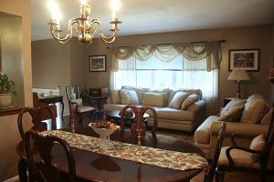 48 Fieldway Living Room