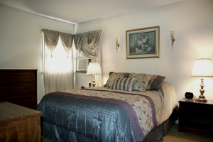 48 Fieldway Ave Master bedroom