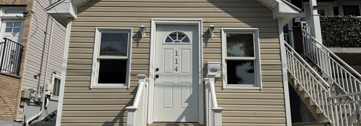 114 Baden Pl exterior front view 1